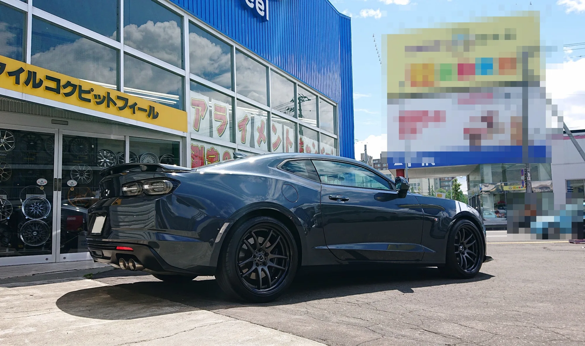 Work Emotion CR2P on Chevrolet Camaro Sixth Generation (2016-24)