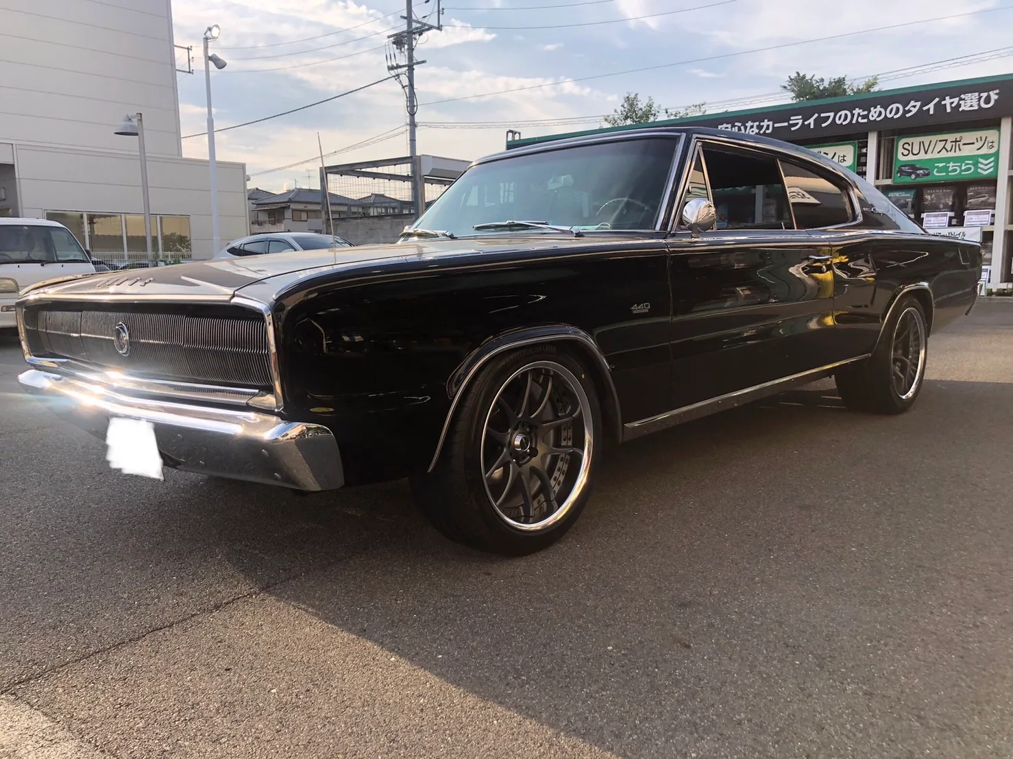 Work Emotion CR3P on Dodge Charger B-body (1st gen)