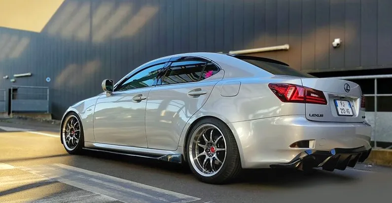 Work Emotion D9R on Lexus IS XE20