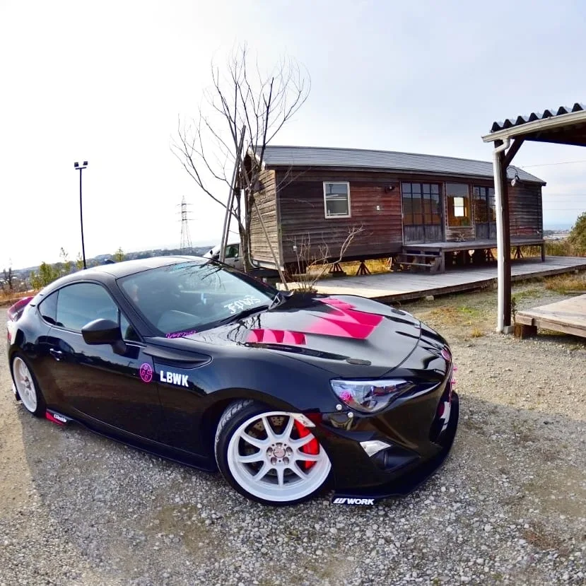 Work Emotion D9R on Toyota 86 ZN6.1