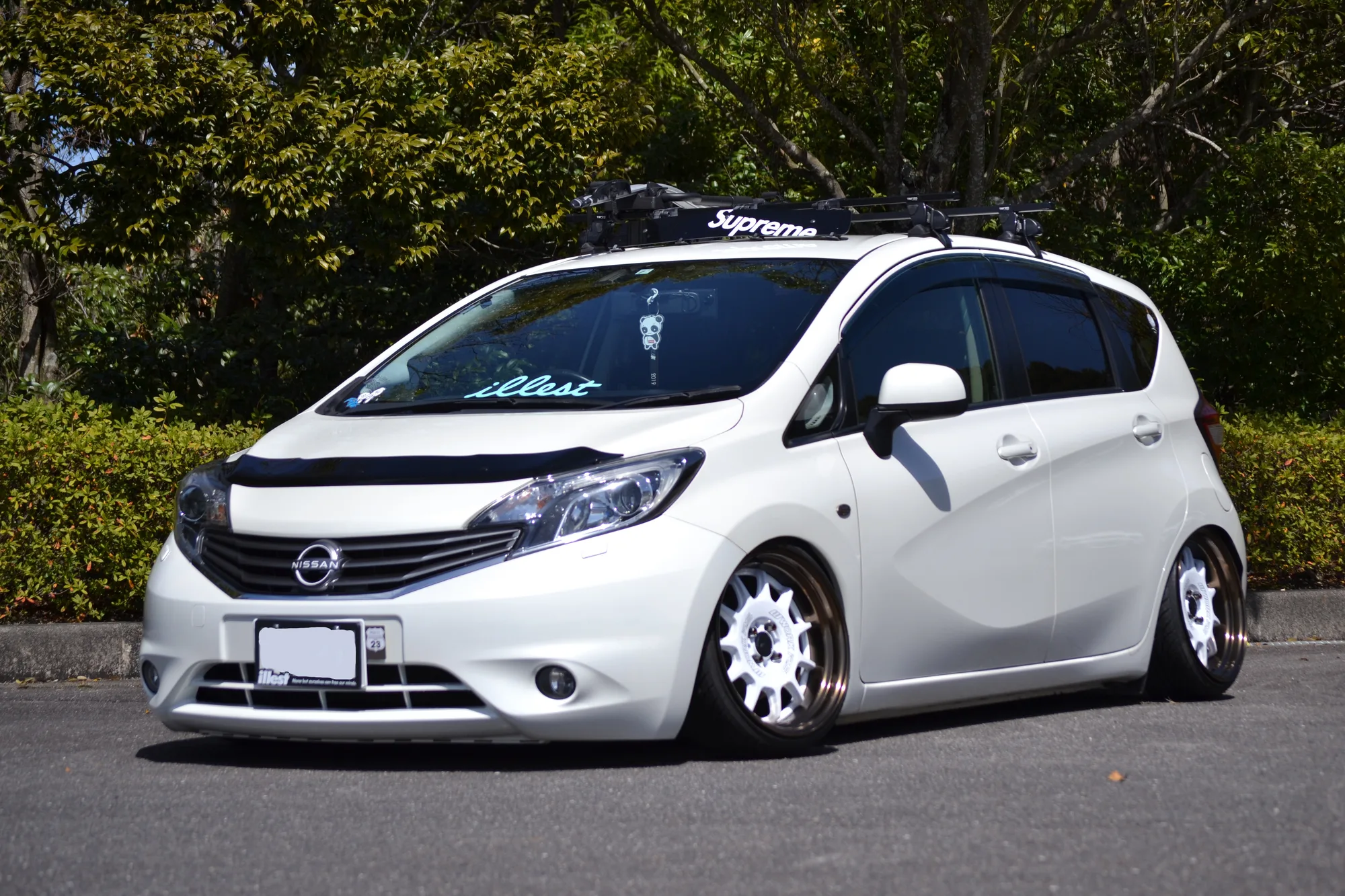 Work Emotion RS11 on Nissan Note E12, photo 2