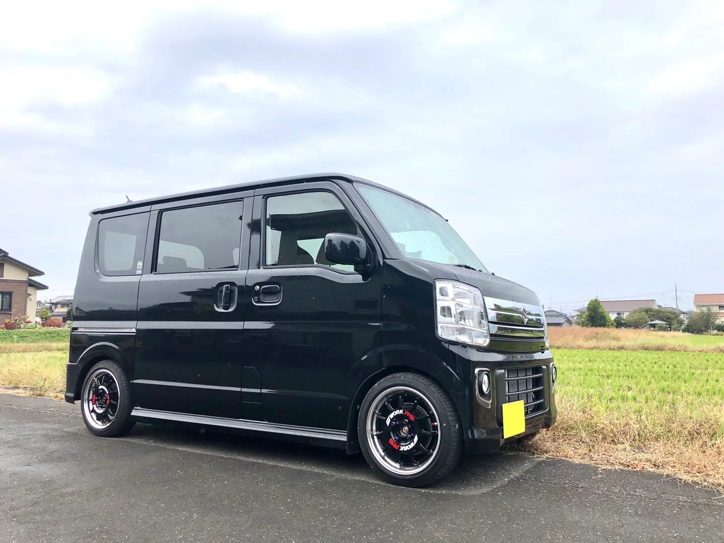 Work Emotion RS11 on Suzuki Every DA17W