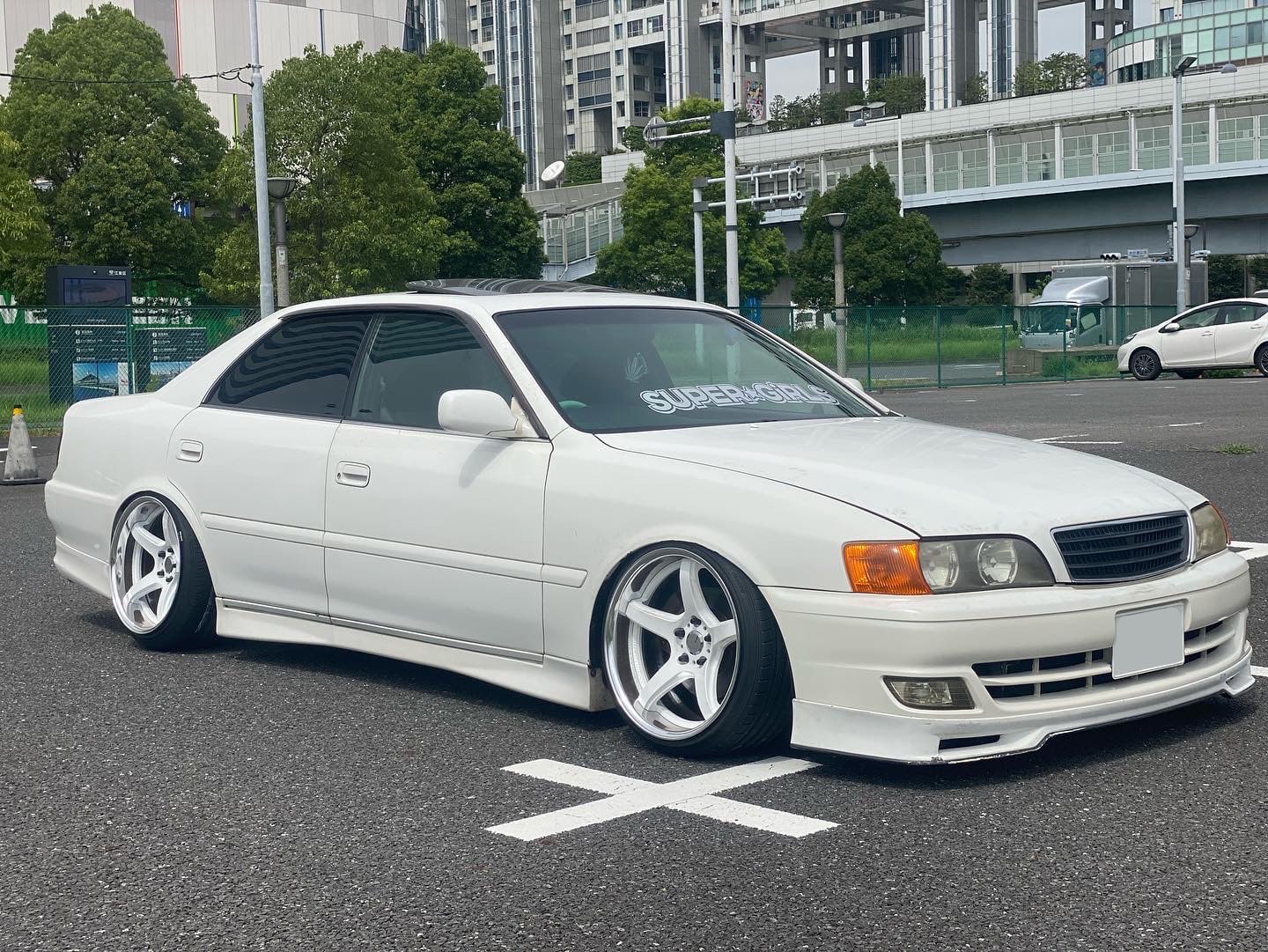Work Emotion T5R 2P on Toyota Chaser X100