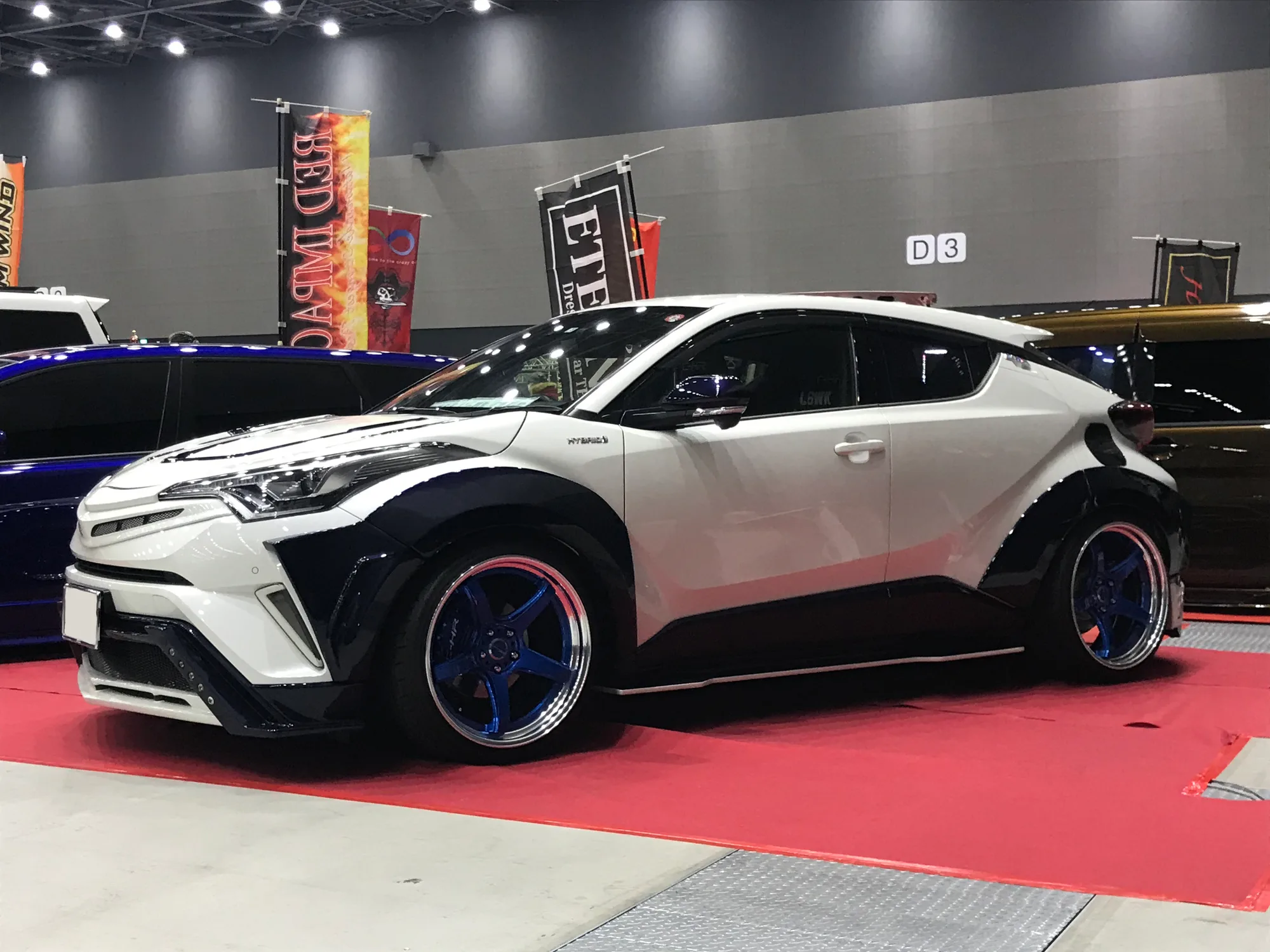 Work Emotion T5R 2P on Toyota C-HR AX10.1