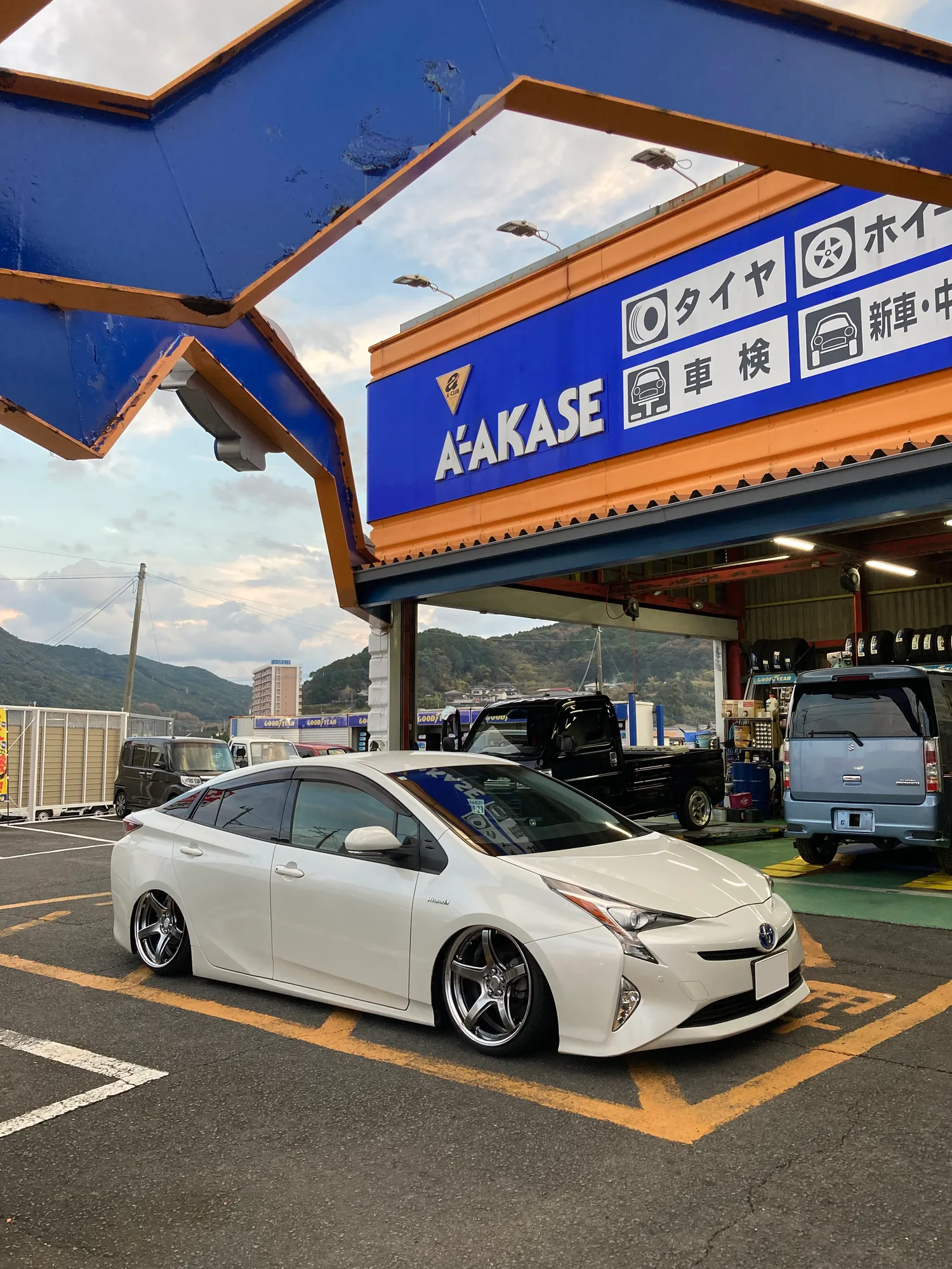 Work Emotion T5R 2P on Toyota Prius XW30, photo 5