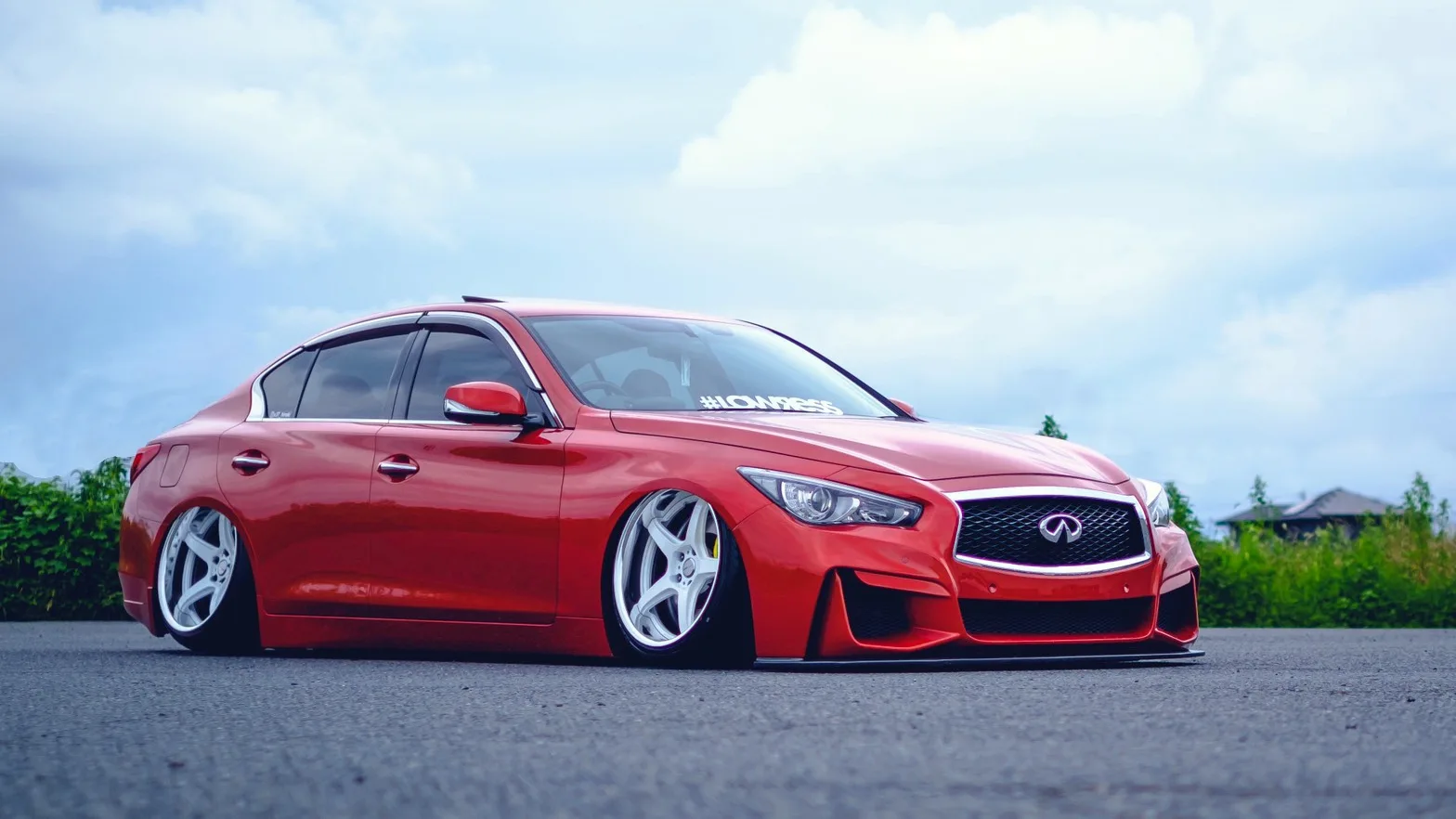 Work Emotion T5R 2P on Nissan Skyline V37