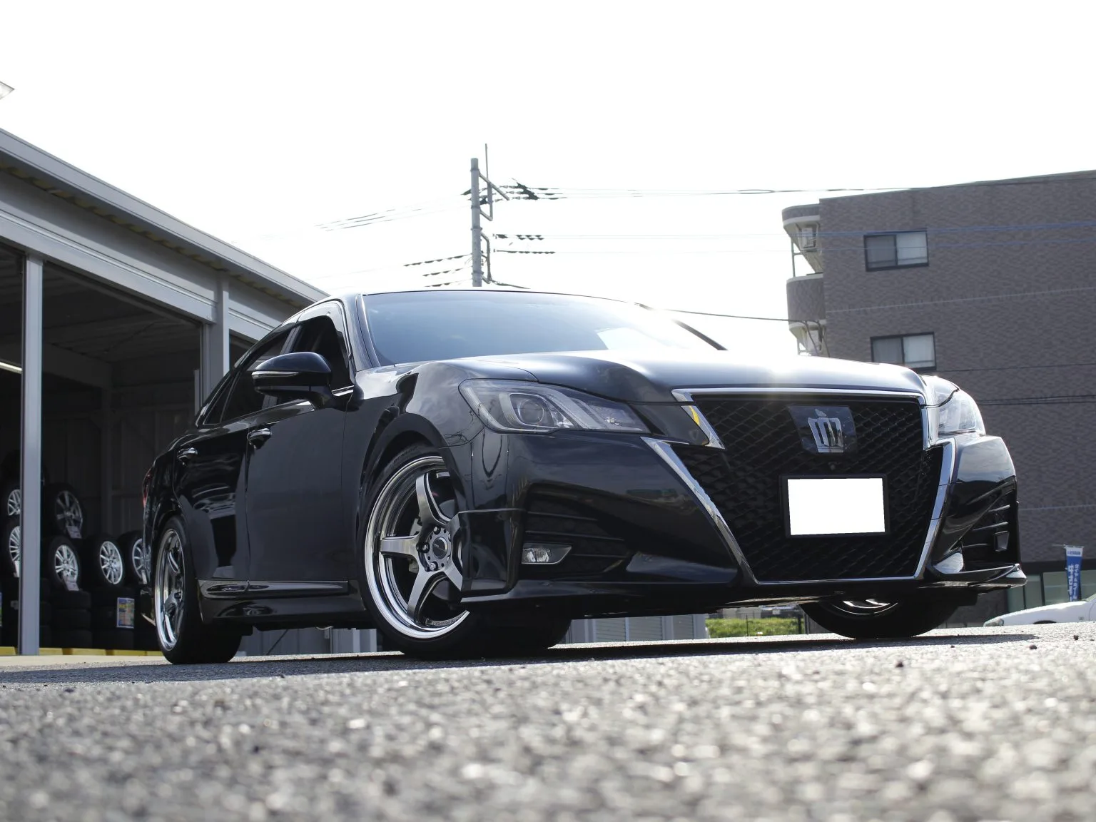 Work Emotion T5R 2P on Toyota Crown S210