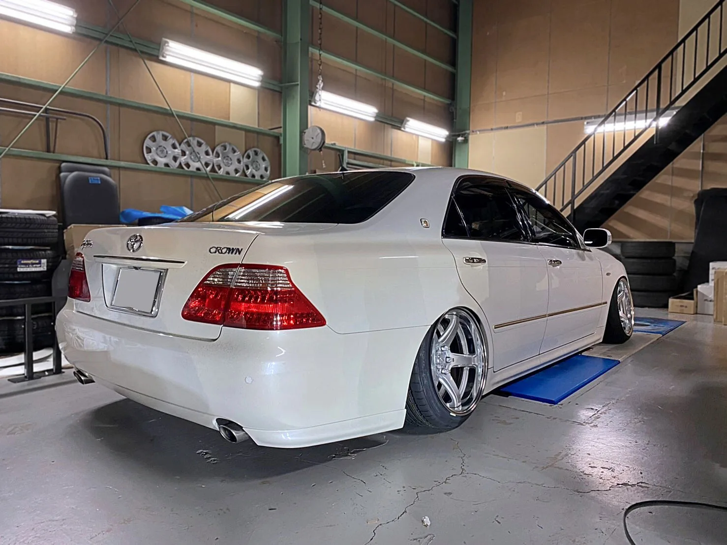 Work Emotion T5R 2P on Toyota Crown S180, photo 2