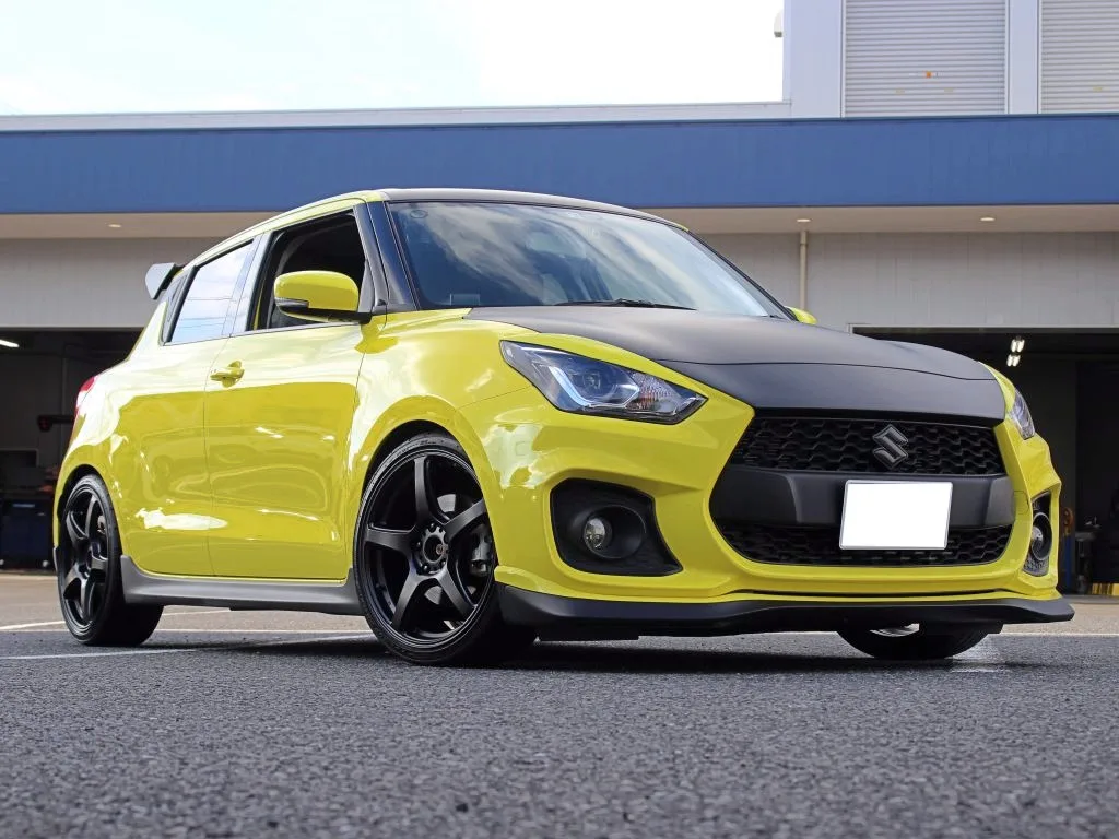 Work Emotion T5R on Suzuki Swift 4th gen (A2L)