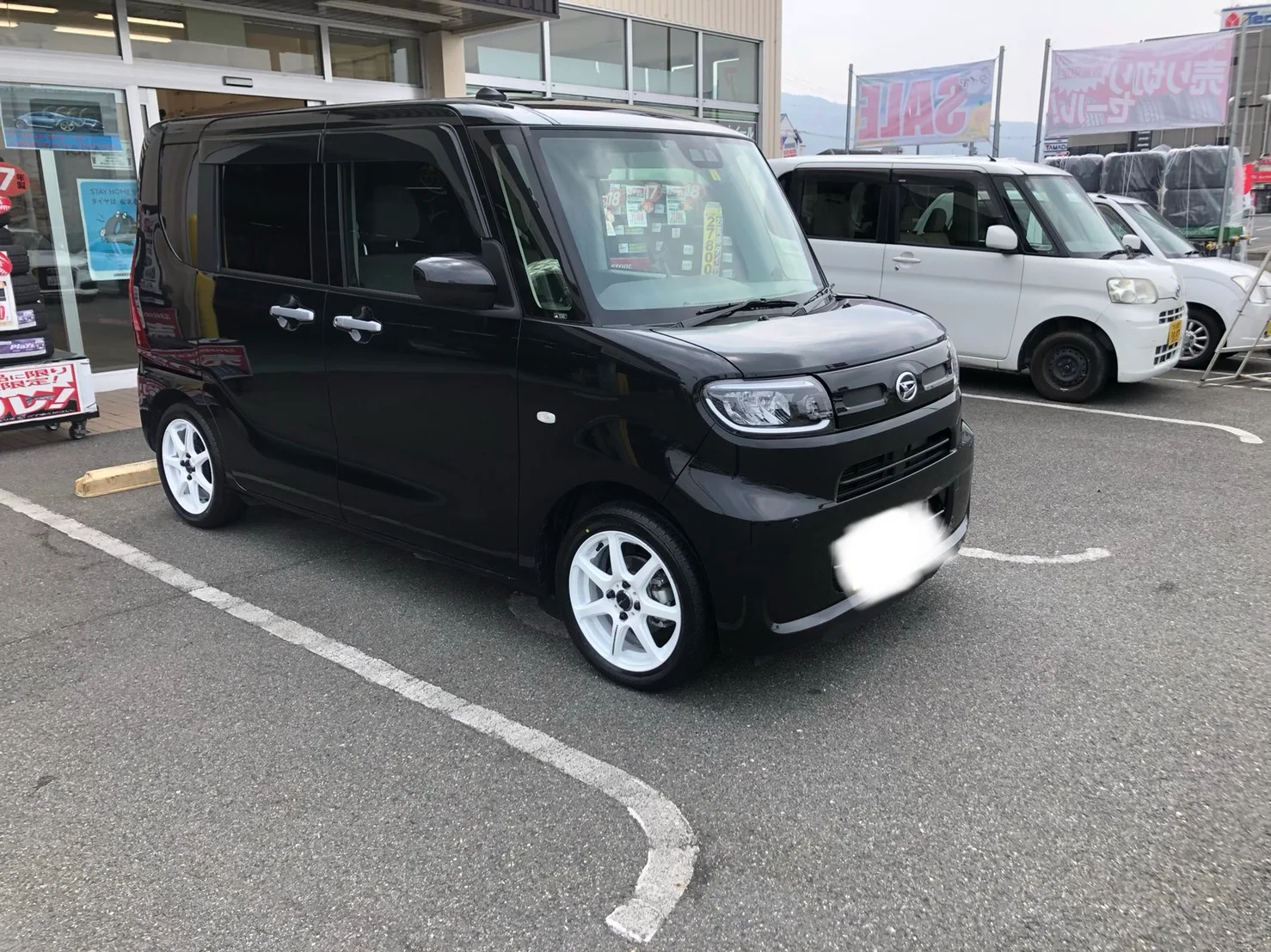 Work Emotion T7R on Daihatsu Tanto LA650 (2019-present)