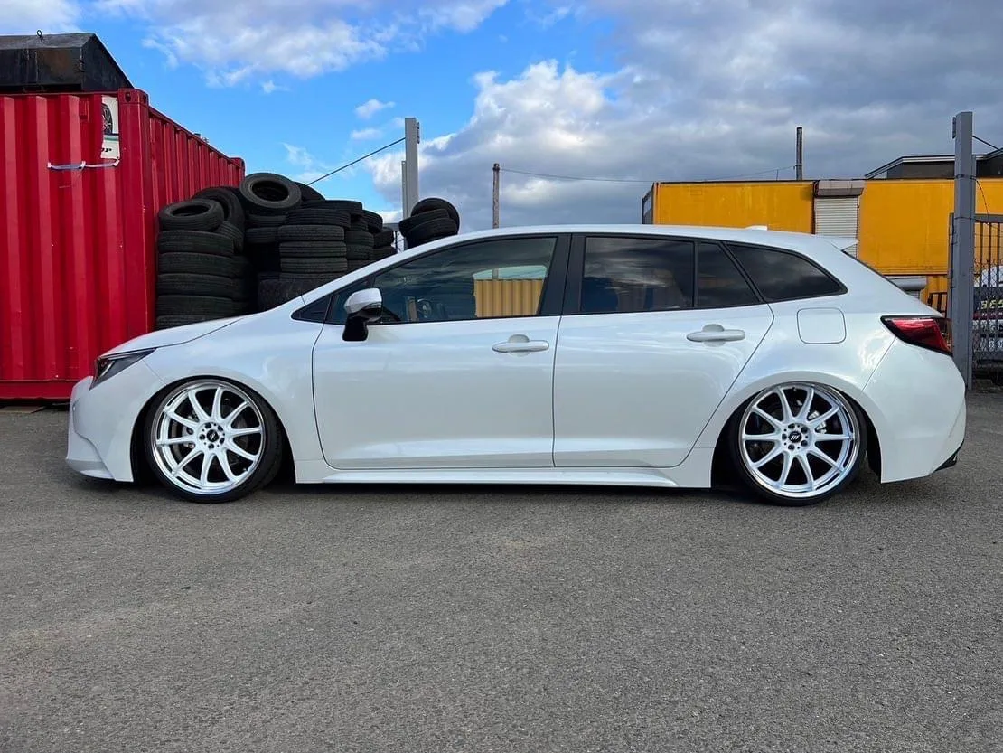Work Emotion ZR10 2P on Toyota Corolla E210