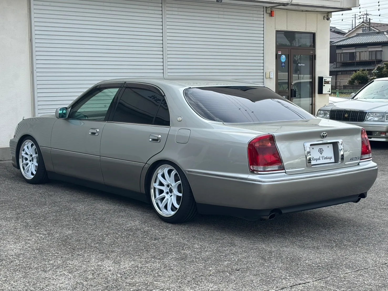 Work Emotion ZR10 2P on Toyota Crown Majesta S170