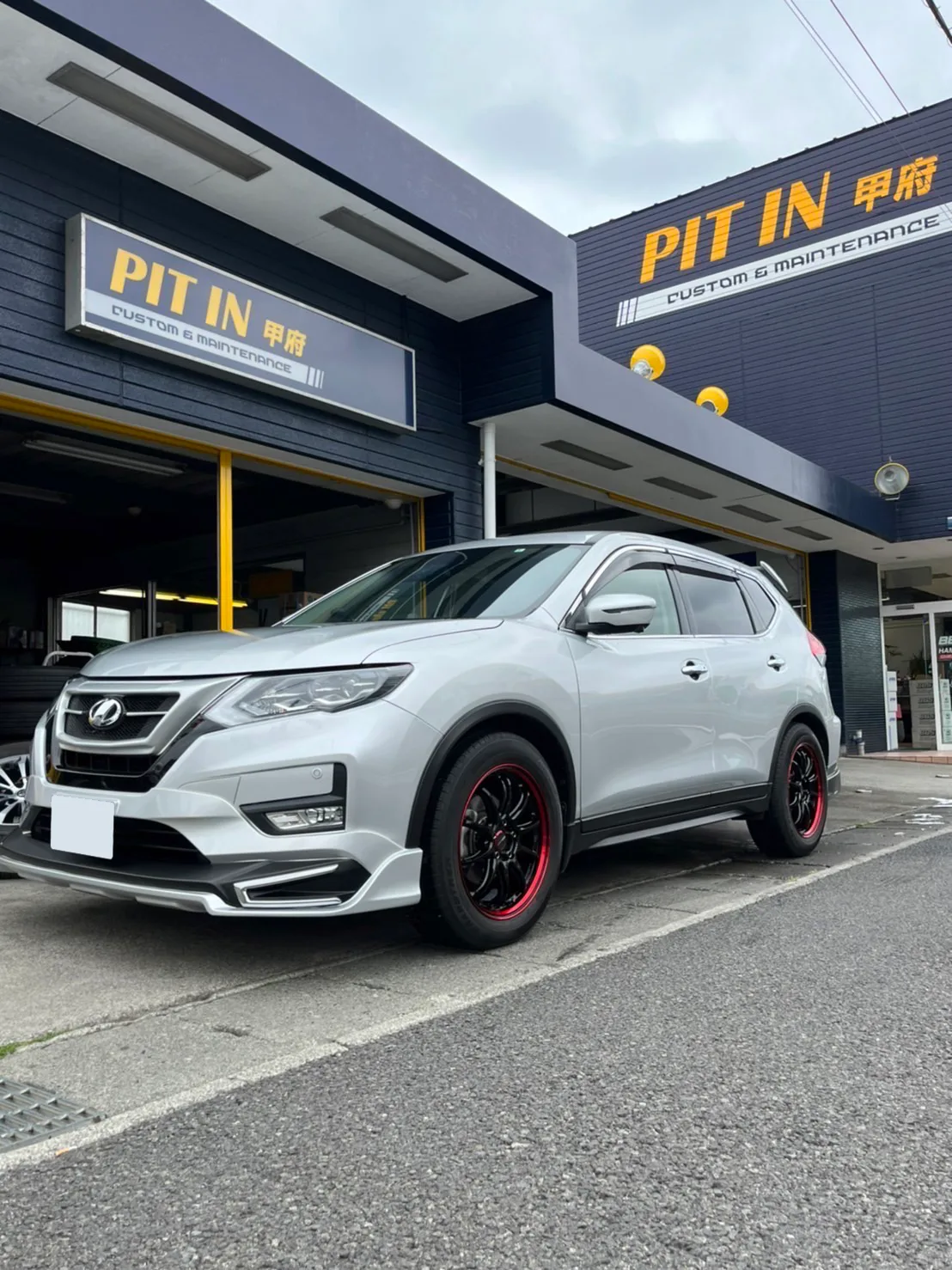 Work Emotion ZR10 on Nissan X-Trail T32