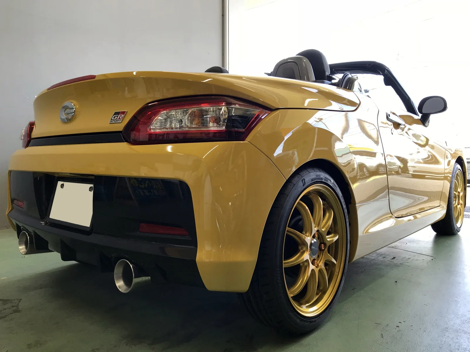 Work Emotion ZR10 on Toyota Copen LA400