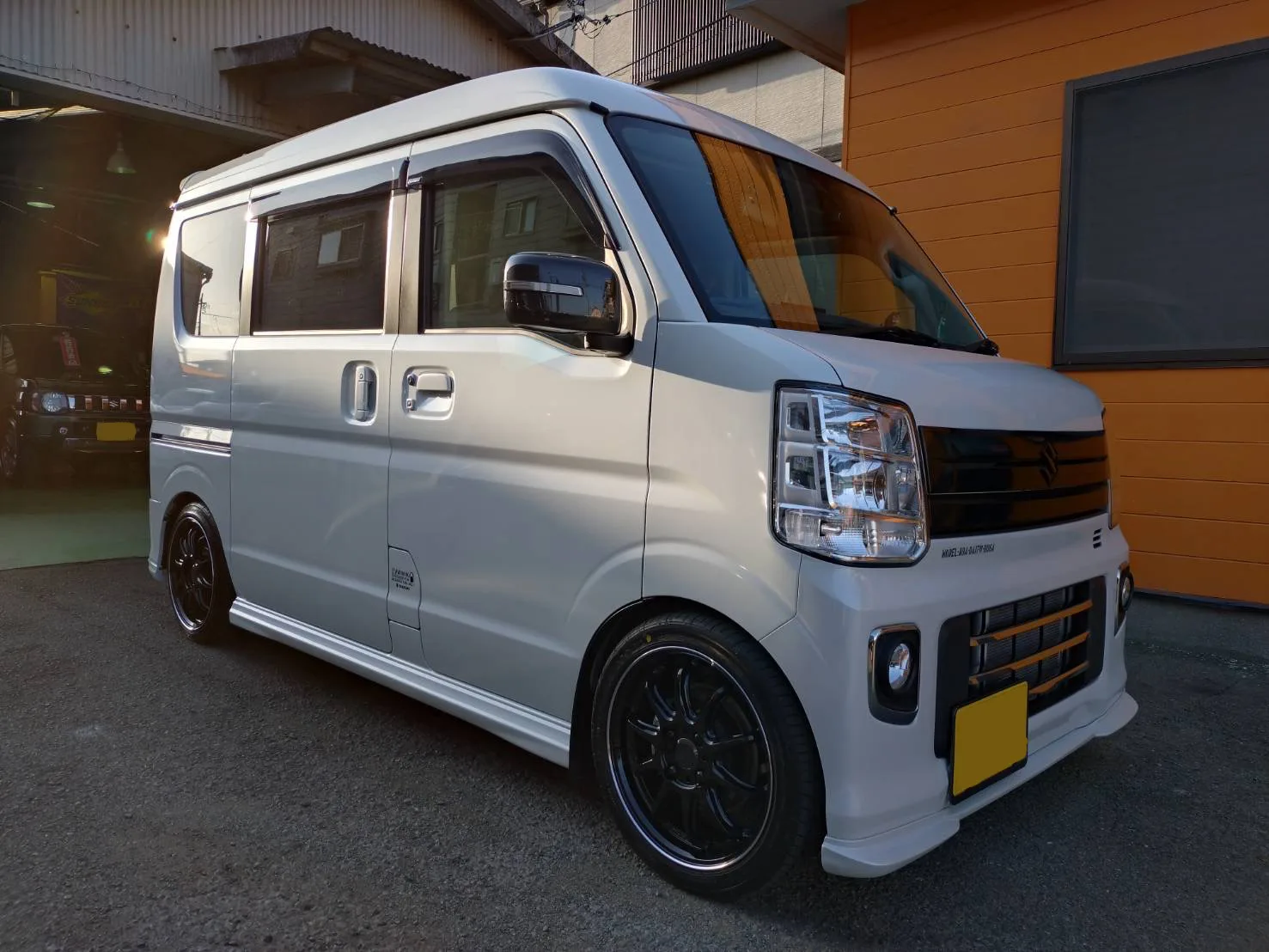 Work Emotion ZR10 on Suzuki Every DA17V
