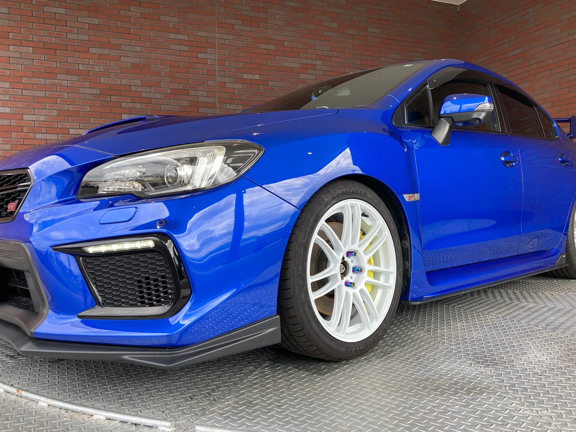 Work Emotion ZR7 on Subaru WRX VA.1