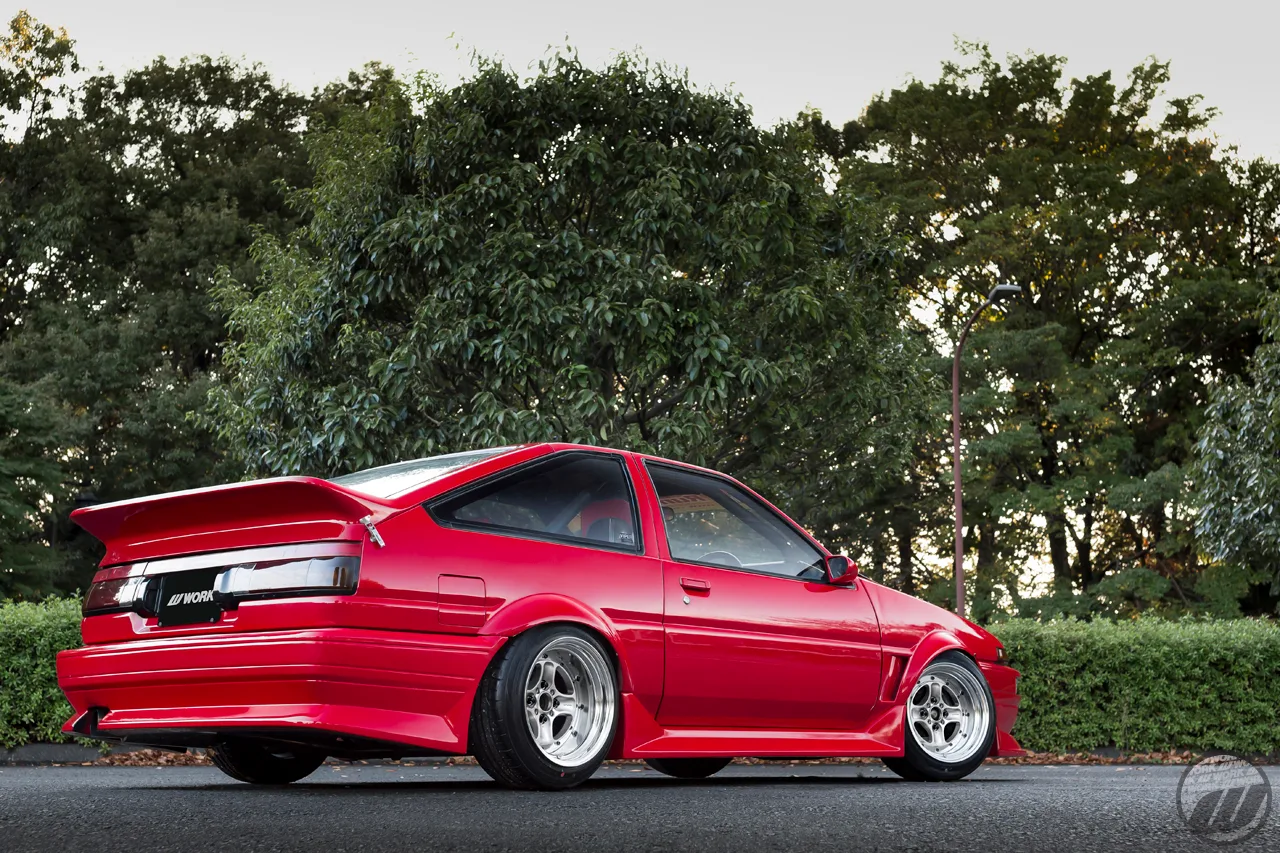 Work Equip 40 on Toyota AE86.1