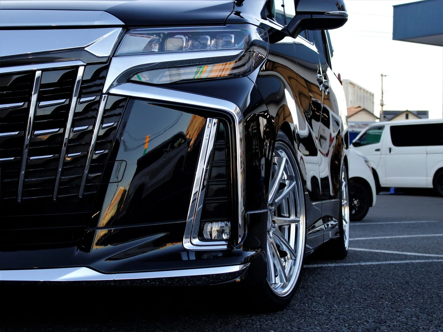 Work Gnosis CV201 on Toyota Alphard AH30.1, photo 2