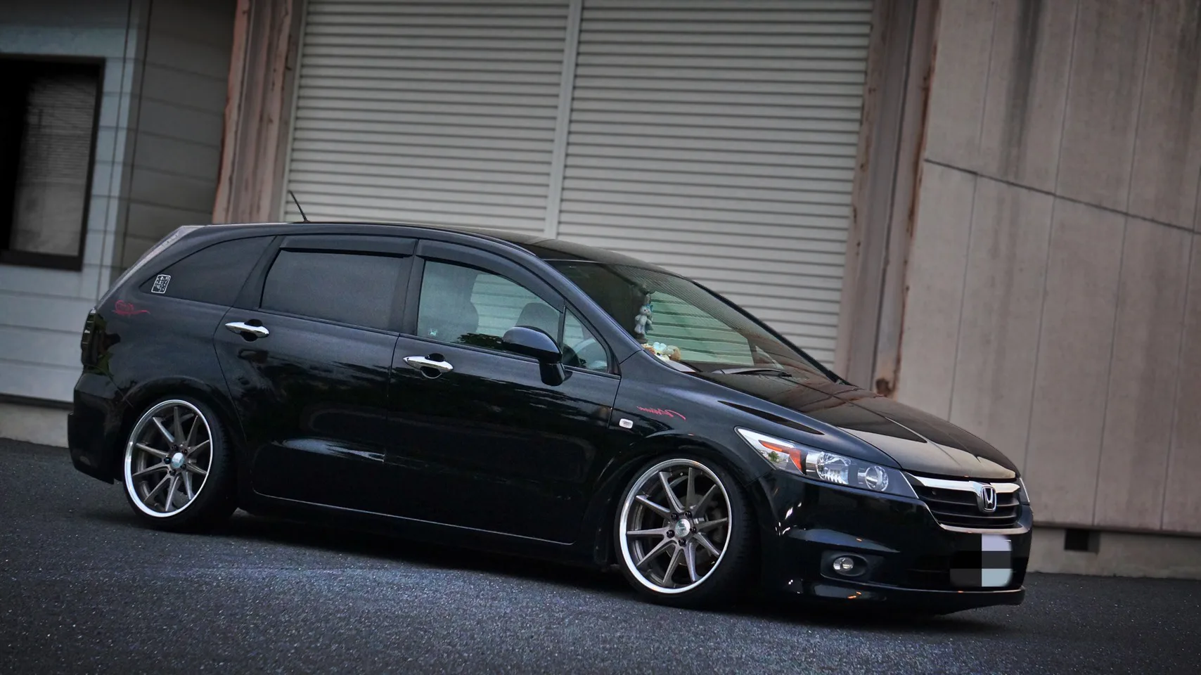 Work Gnosis CV201 on Honda Stream 2nd gen (RN6-RN9)