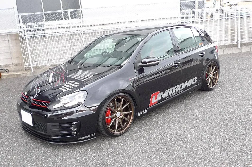 Work Gnosis CV201 on Volkswagen Golf Mk6 (Typ 5K)