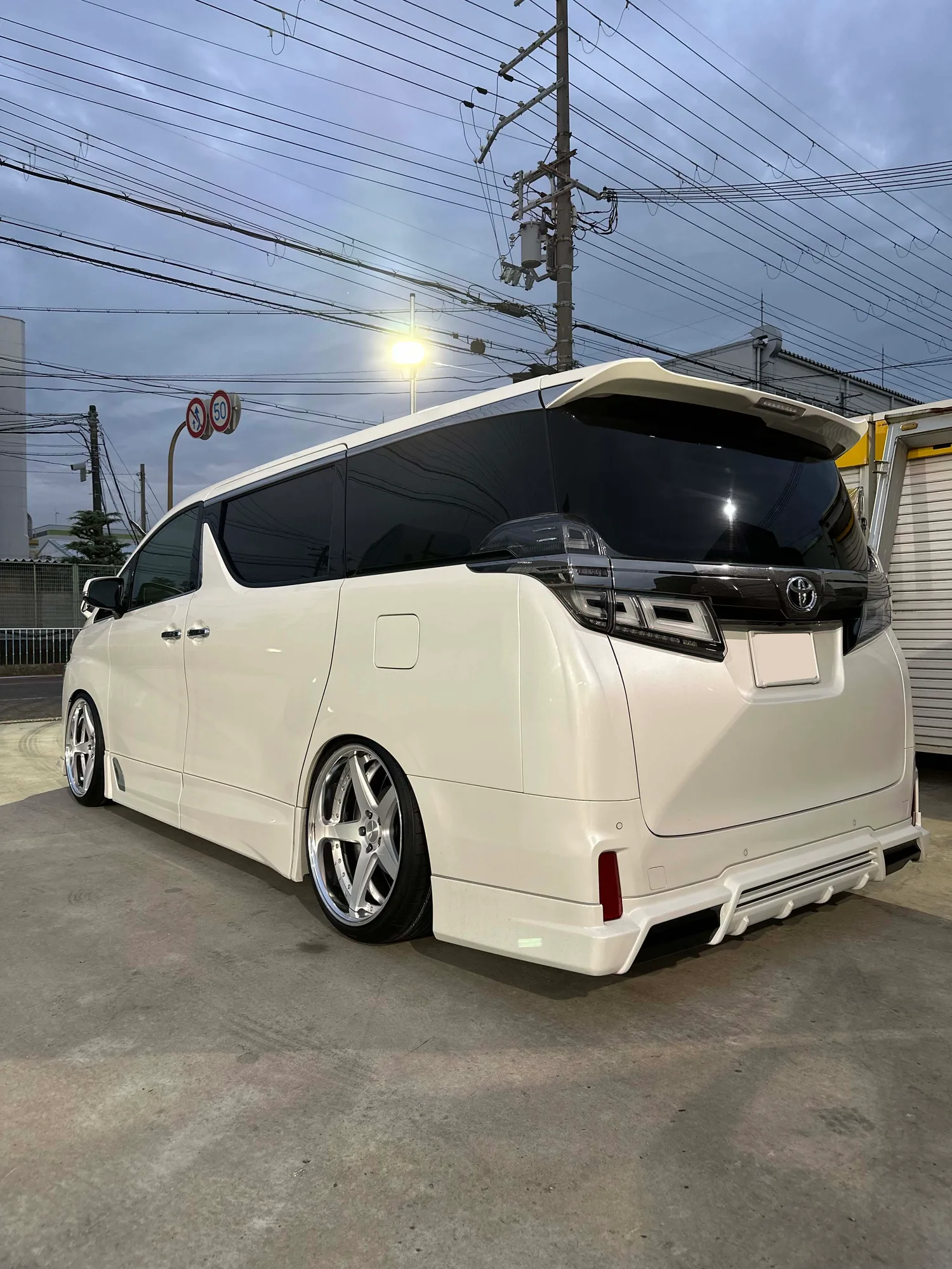 Work Gnosis Cvf on Toyota Vellfire AH30, photo 9