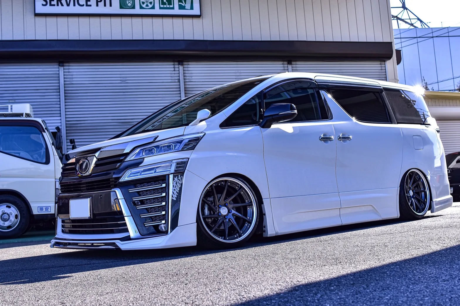 Work Gnosis Cvs on Toyota Vellfire AH30, photo 2
