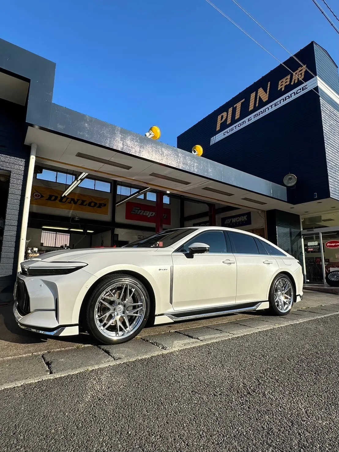 Work Gnosis Cvx on Toyota Crown S230/S232 Sedan, photo 2