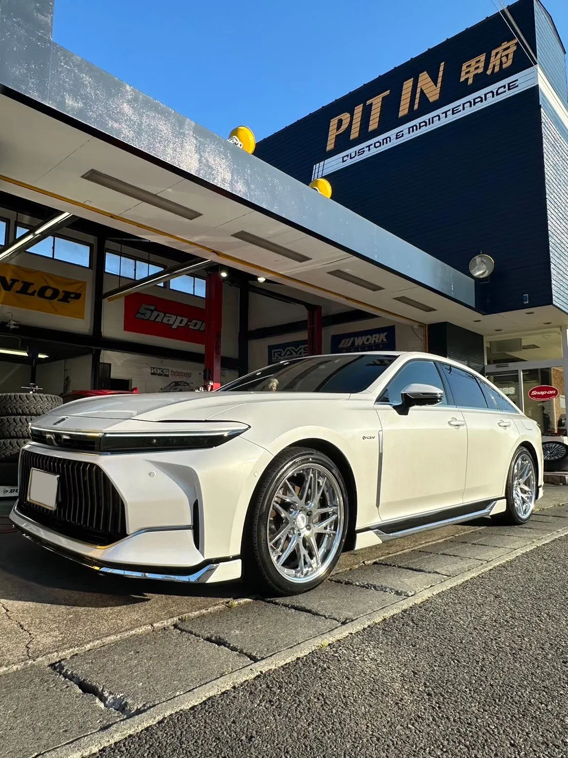 Work Gnosis Cvx on Toyota Crown S230/S232 Sedan