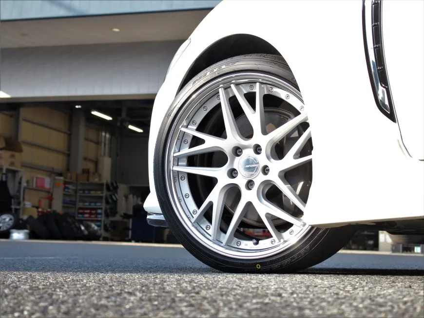 Work Gnosis Cvx on Toyota Crown S220
