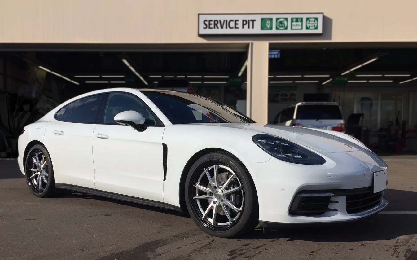 Work Gnosis FCV04 on Porsche Panamera 971.1
