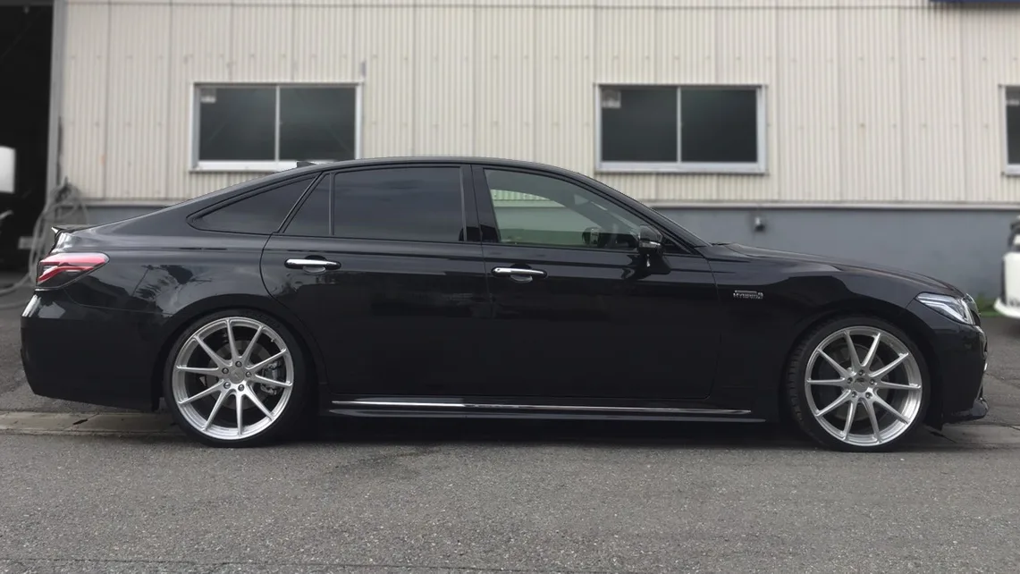 Work Gnosis FMB01 on Toyota Crown S220, photo 2