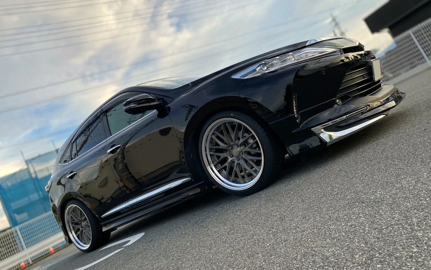 Work Gnosis GR204 on Toyota Harrier XU60