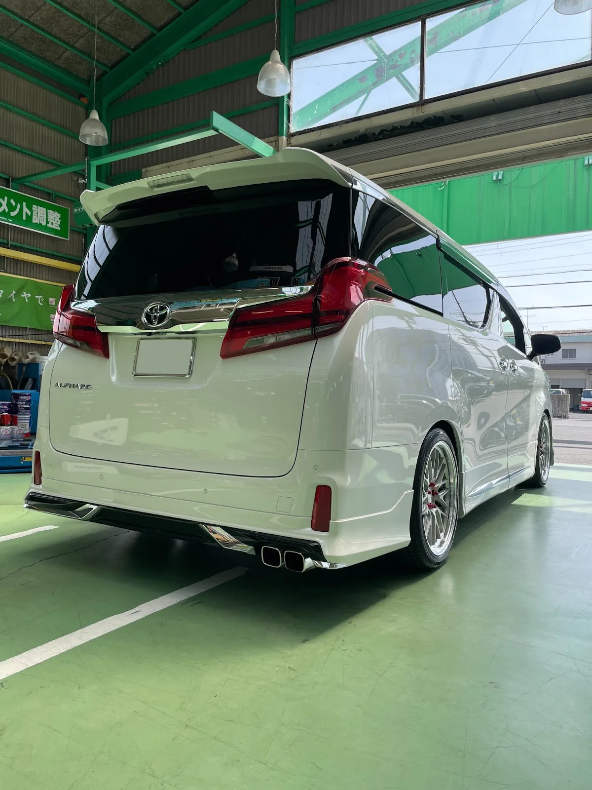 Work Gnosis GR204 on Toyota Vellfire AH30, photo 5