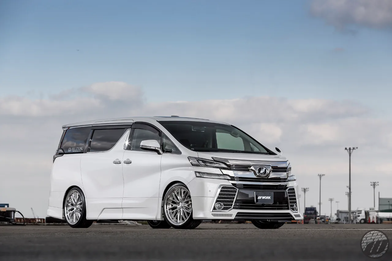 Work Gnosis GR204 on Toyota Vellfire AH30, photo 8