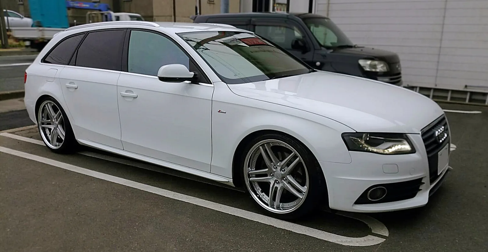 Work Gnosis GR205 on Audi A4 B8.1