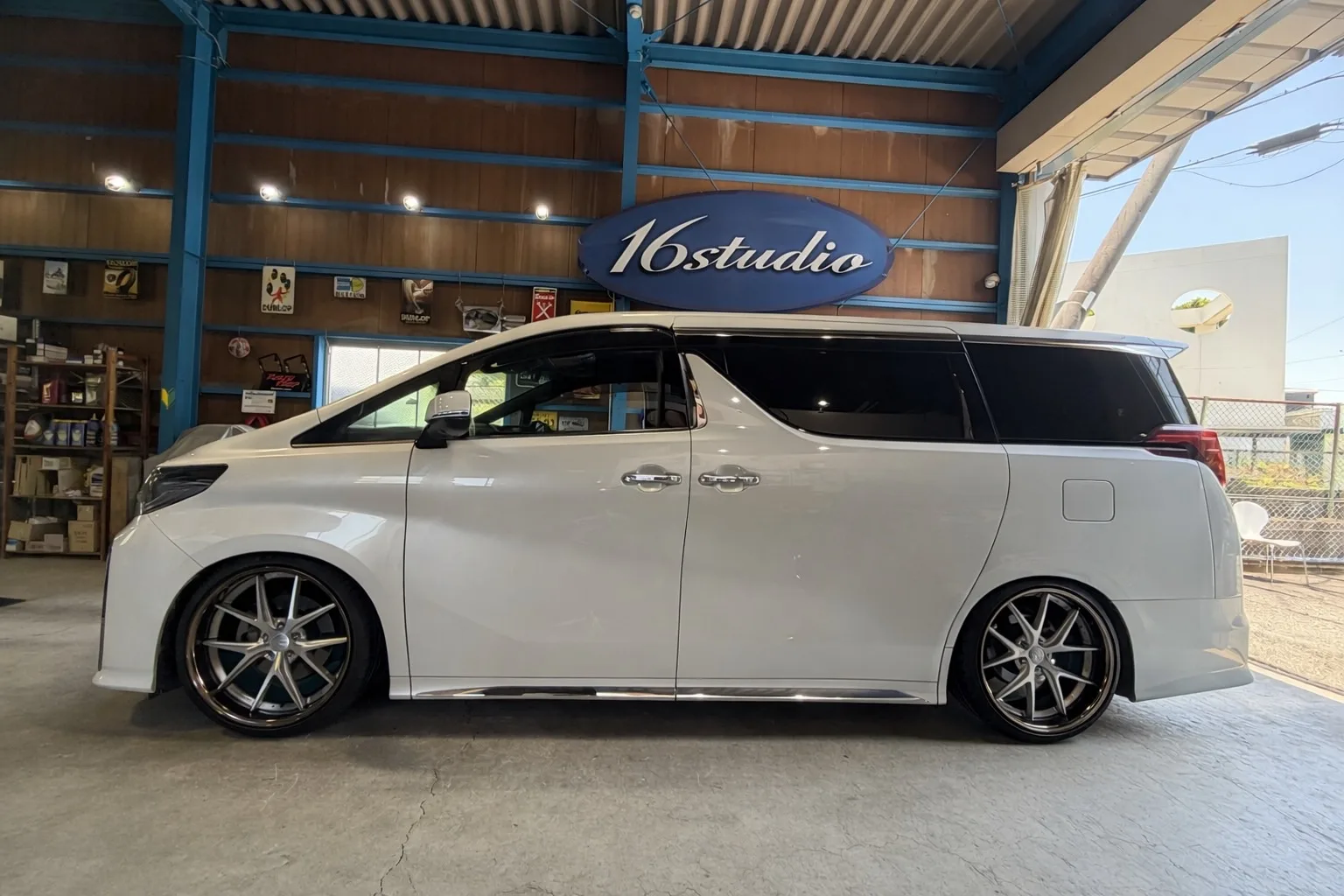 Work Gnosis Rxs on Toyota Vellfire AH30
