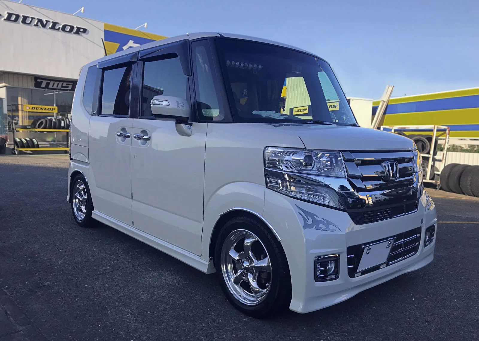 Work Goocars HEMI on Honda N-Box 1st gen (JF1/JF2)