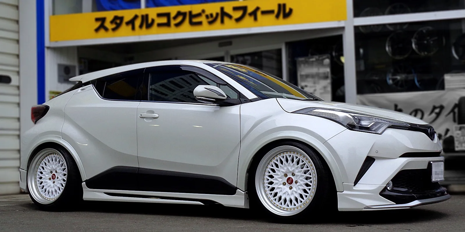 Work Gran Seeker CCX on Toyota C-HR AX10.1