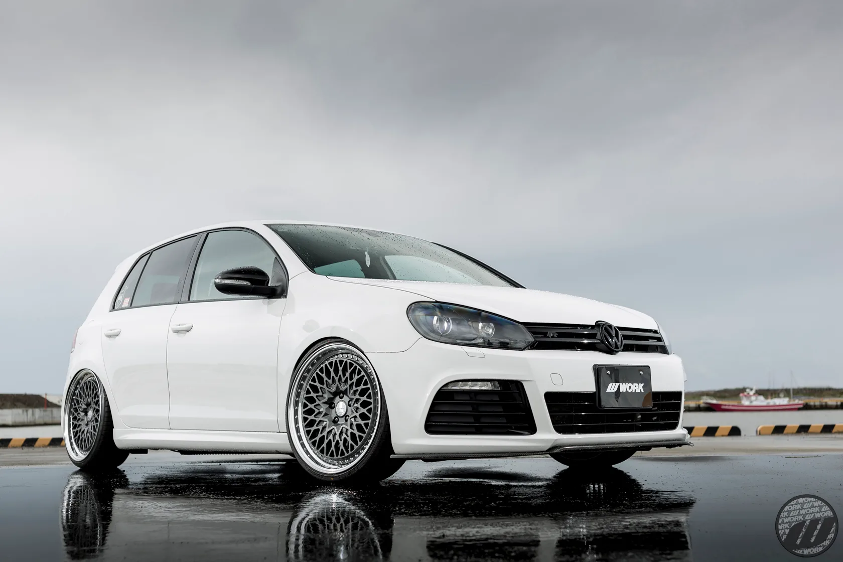 Work Gran Seeker CCX on Volkswagen Golf Mk6 (Typ 5K)