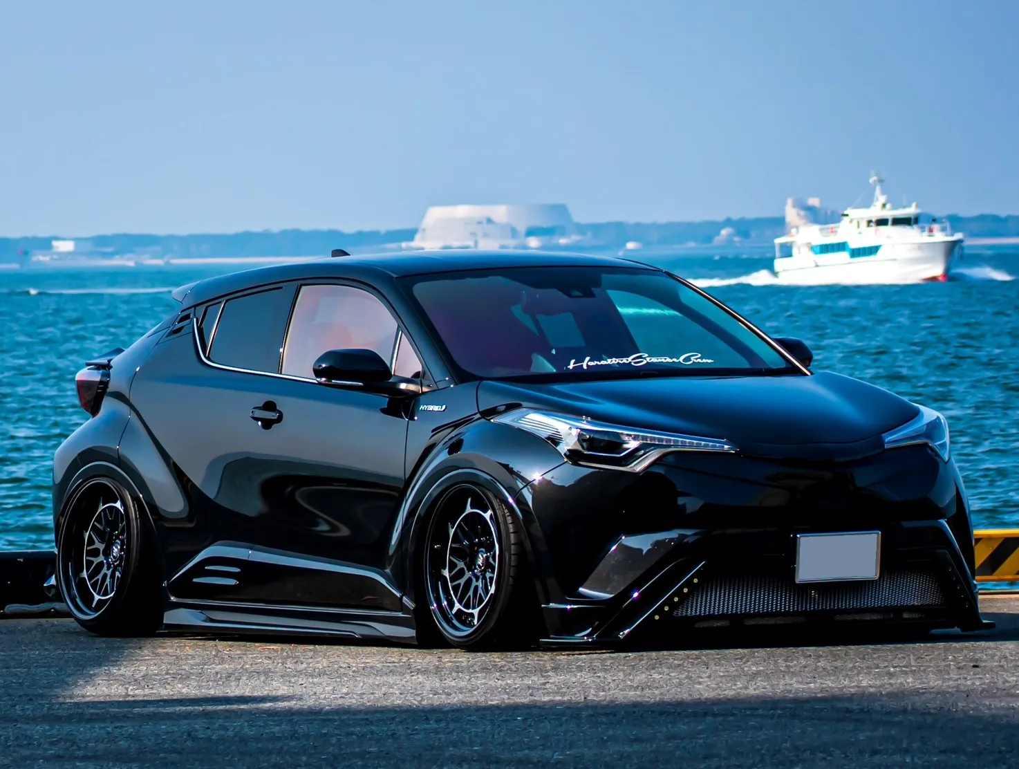 Work Gran Seeker DMX on Toyota C-HR AX10.1