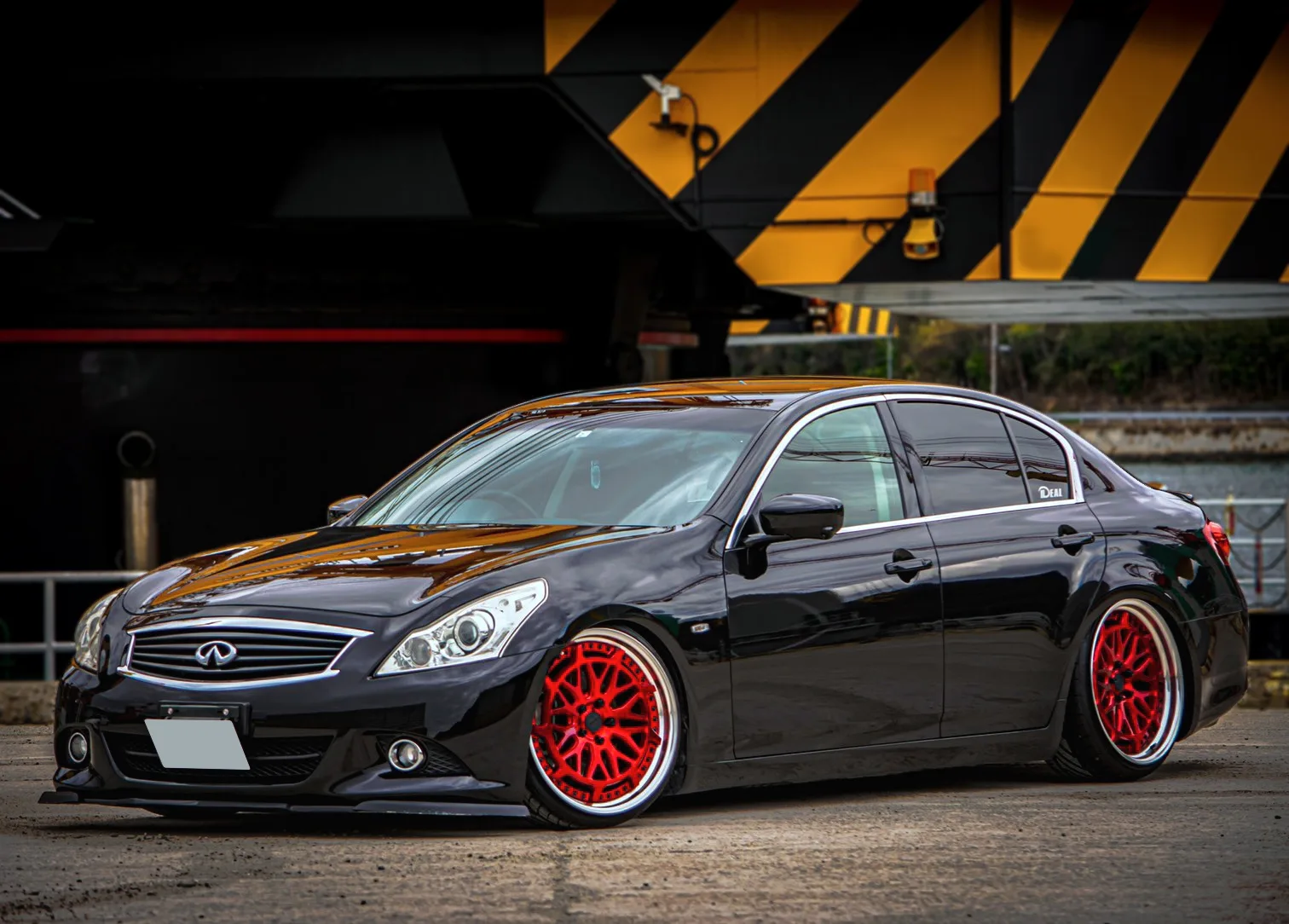 Work Gran Seeker DMX on Nissan Skyline V36, photo 2