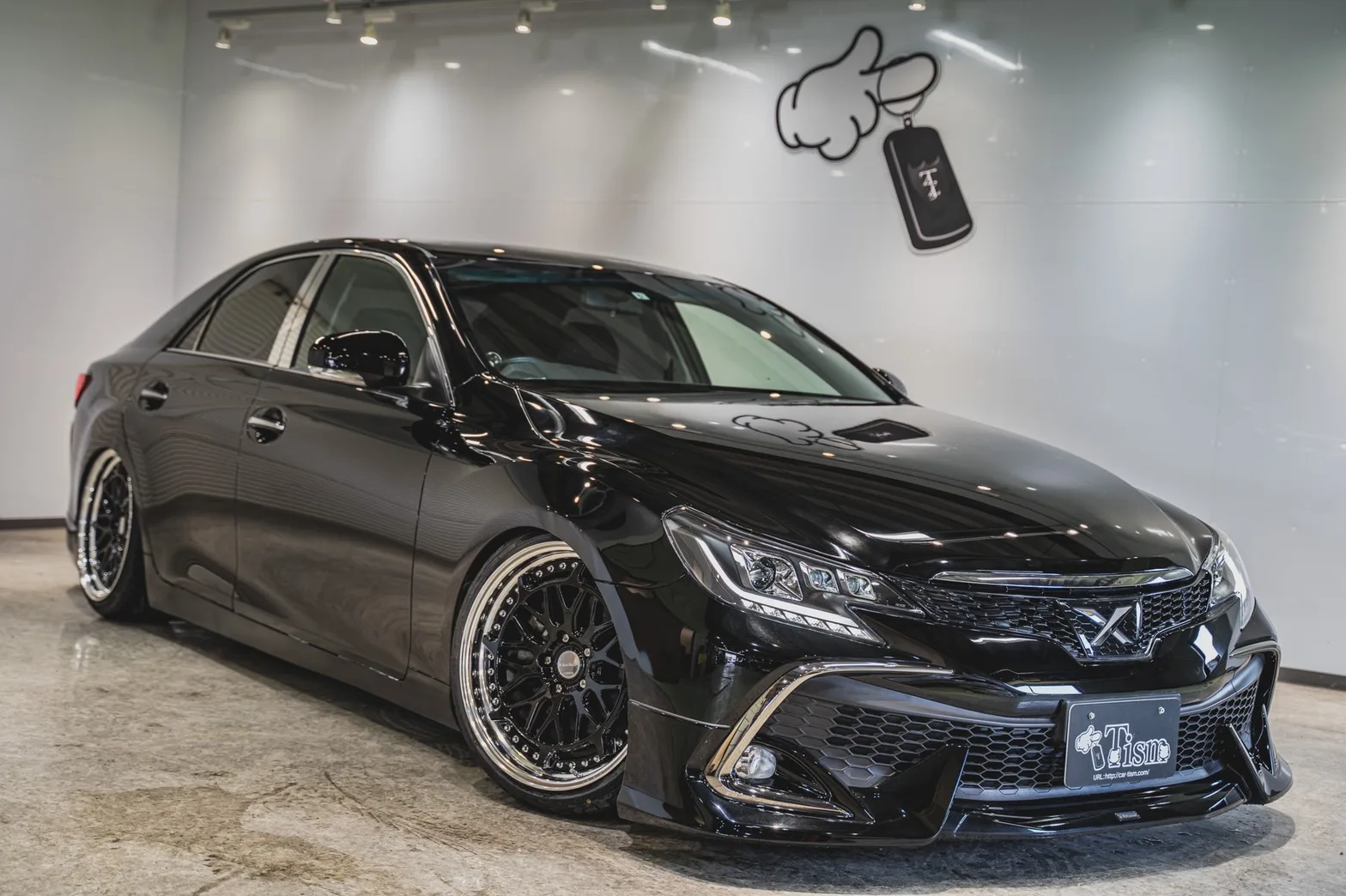 Work Gran Seeker DMX on Toyota Mark X X130