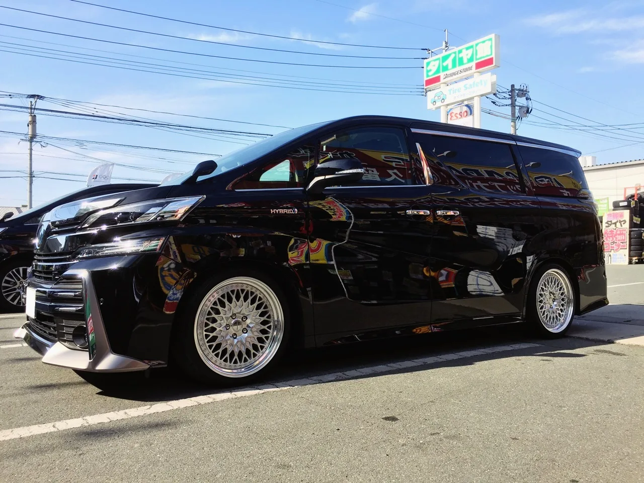 Work GranSeeker CCX on Toyota Vellfire AH30
