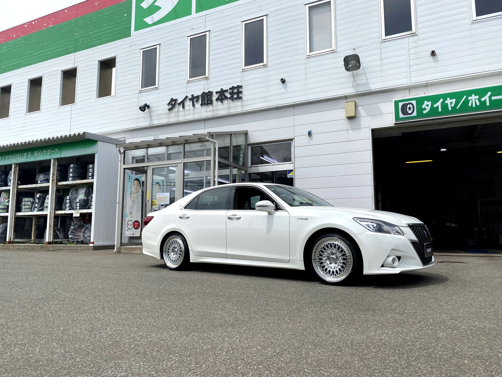 Work GranSeeker CCX on Toyota Crown S210