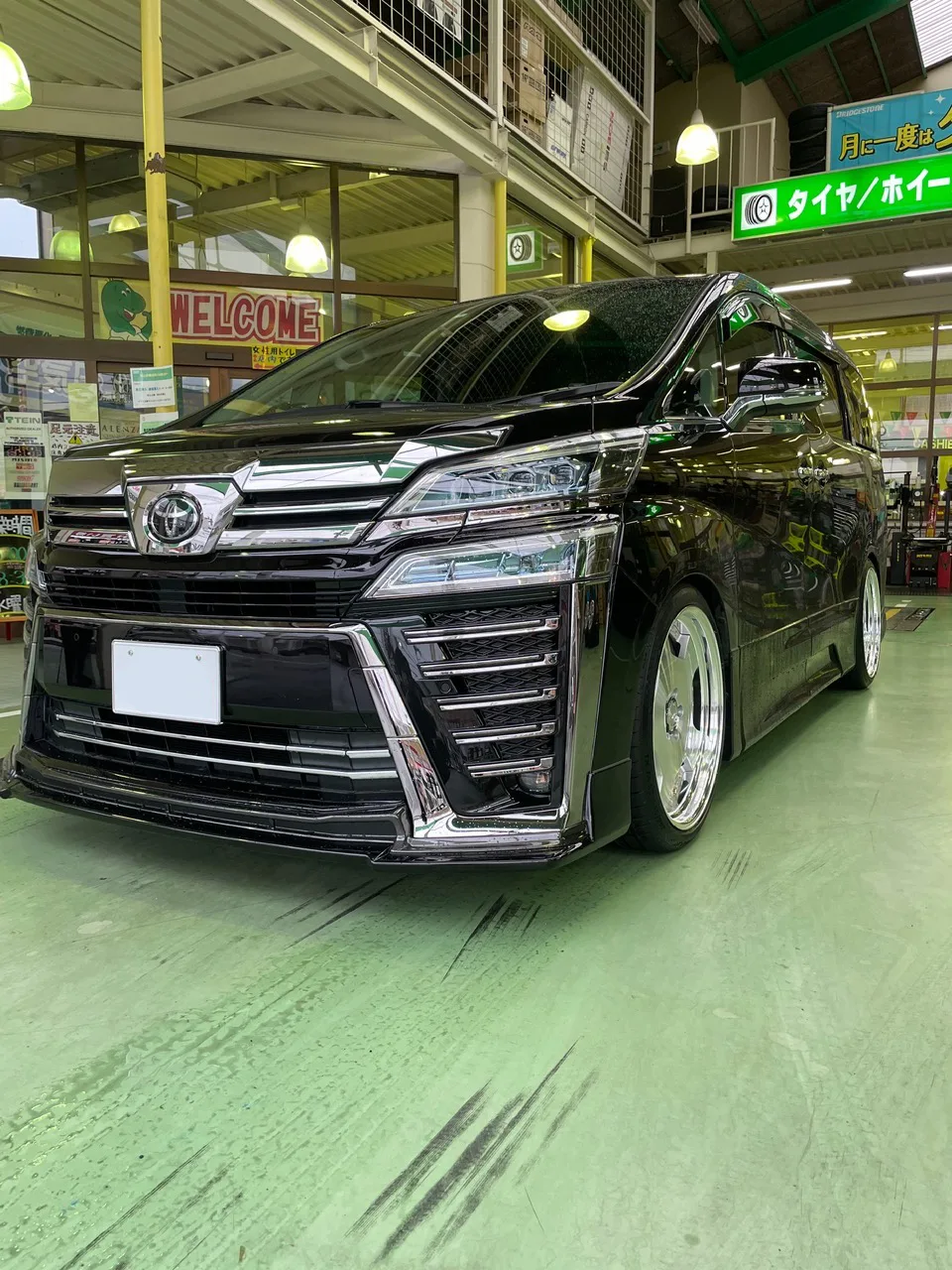 Work Lanvec LD1 on Toyota Vellfire AH30, photo 2