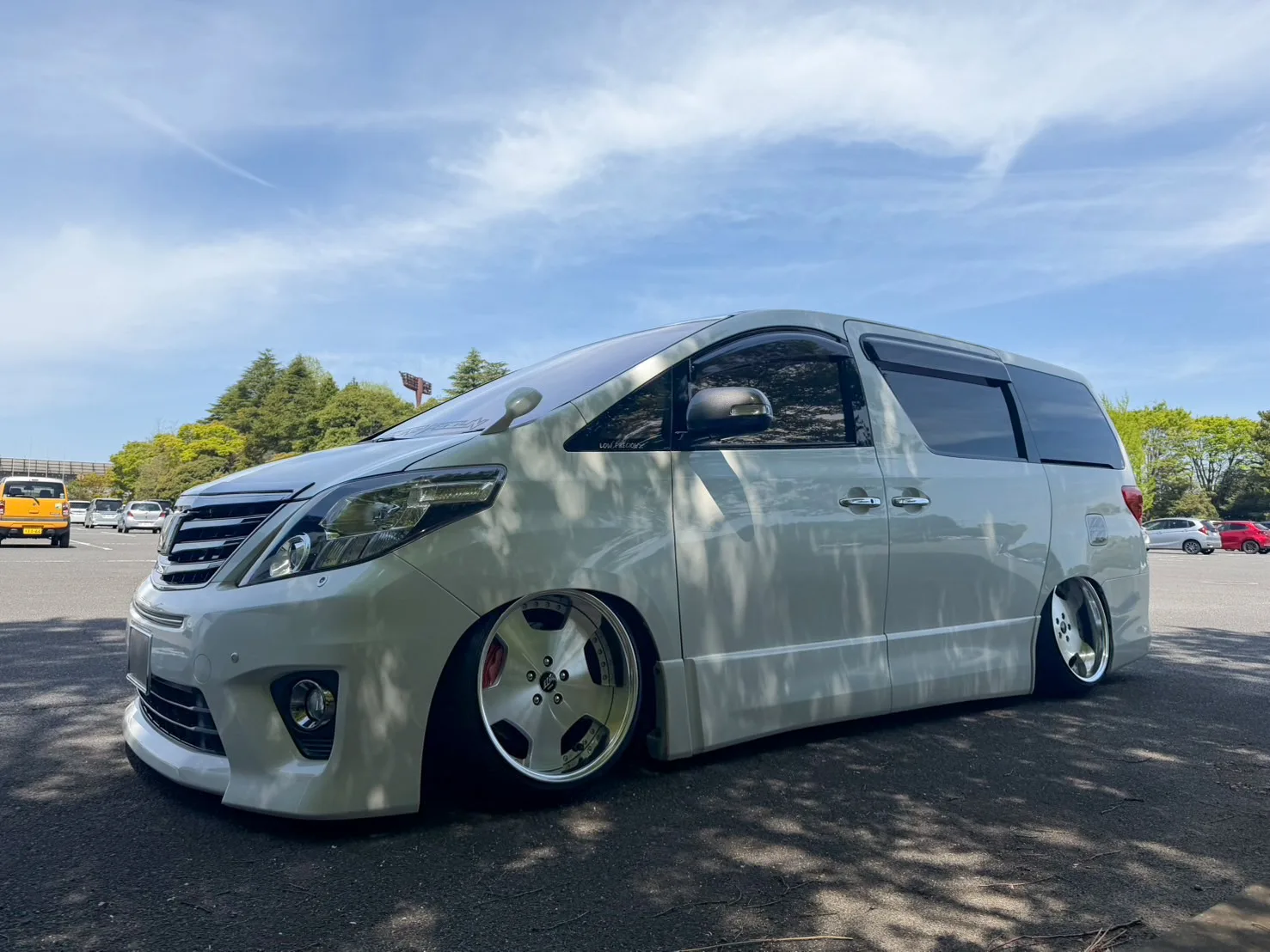 Work Lanvec Ldz on Toyota Vellfire AH20