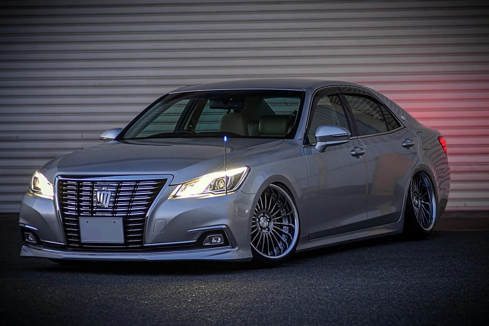 Work Lanvec LF1 on Toyota Crown Majesta S210, photo 2