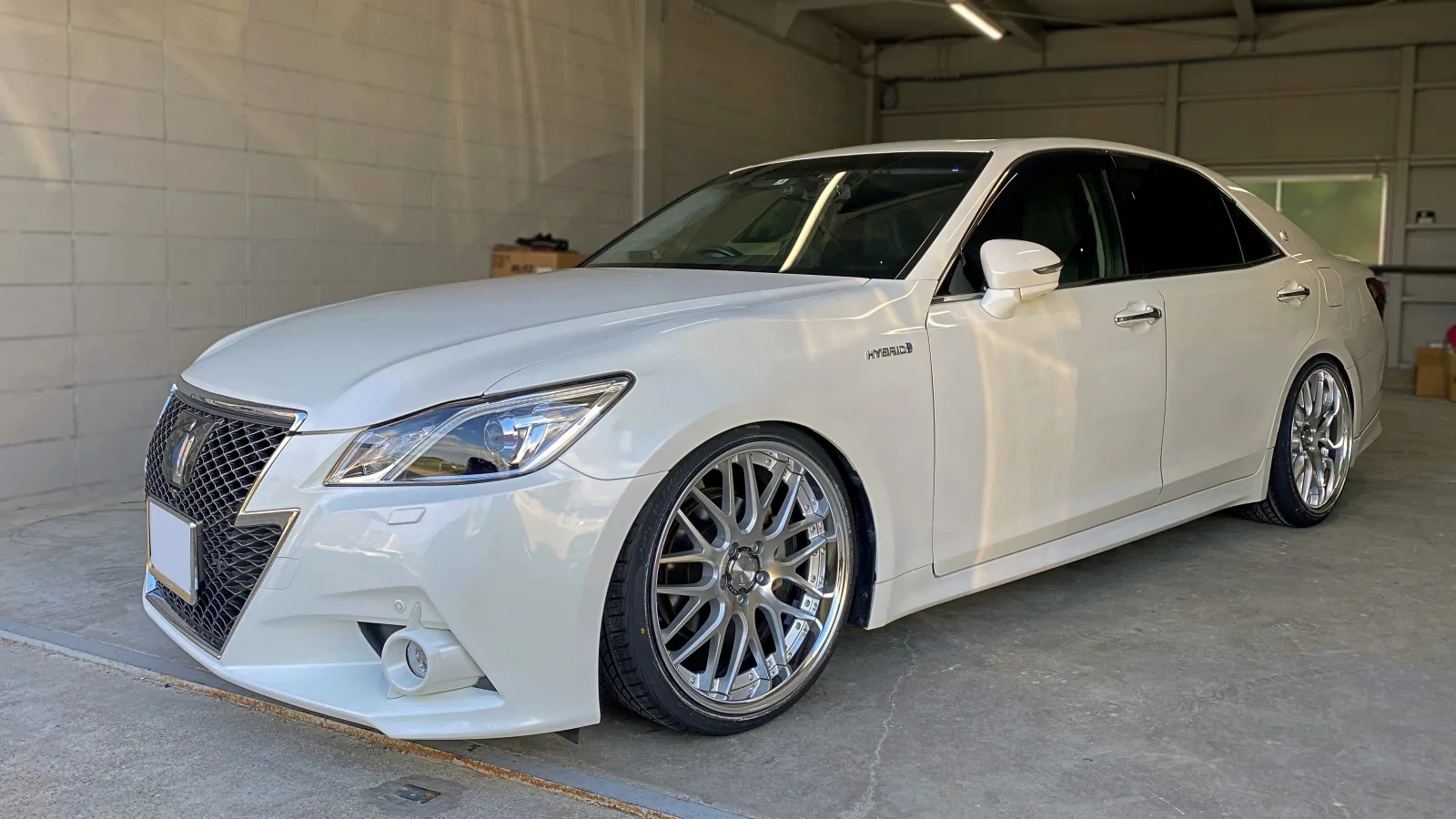 Work Lanvec LM1 on Toyota Crown S180, photo 2