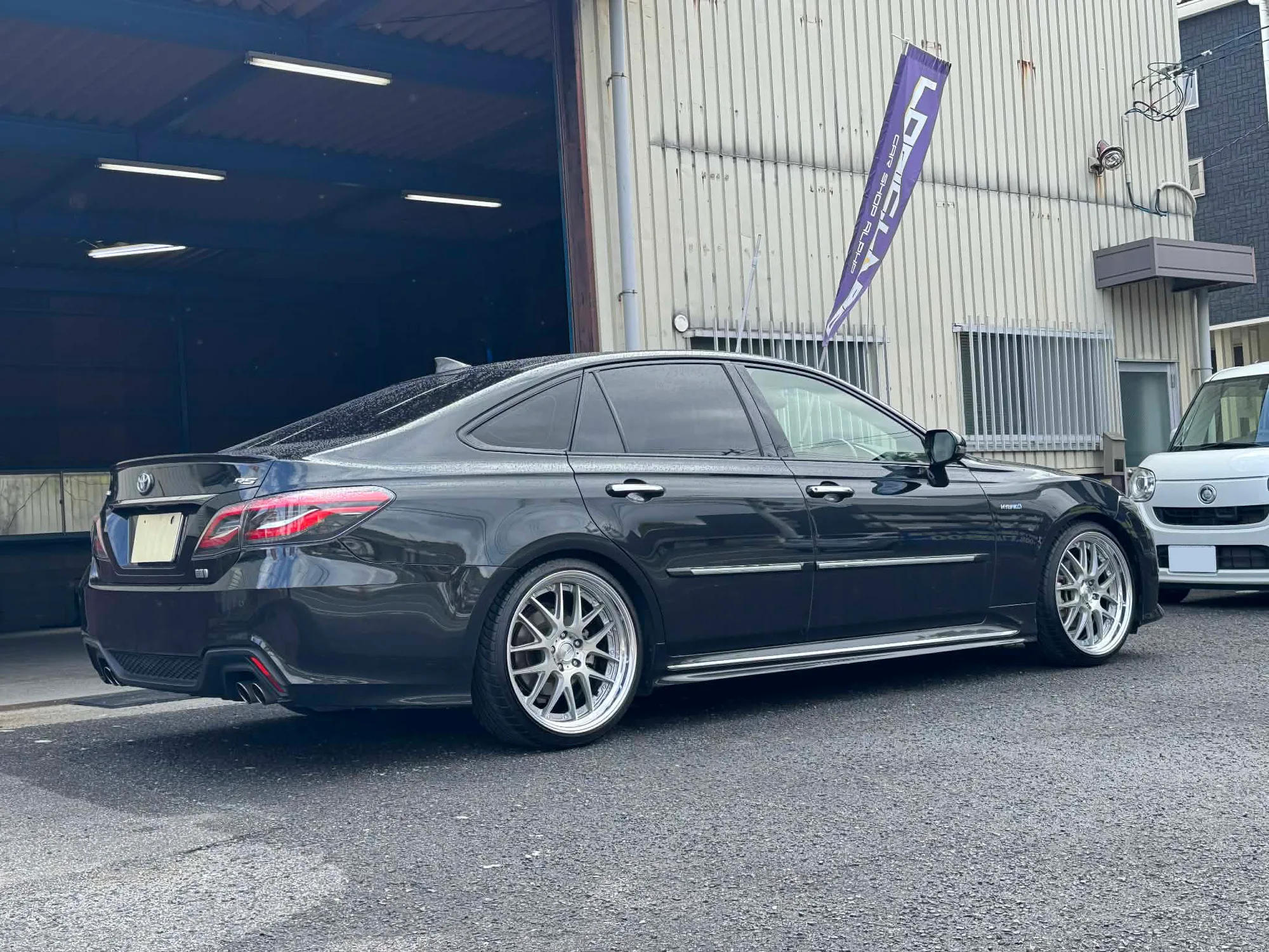 Work Lanvec LM7 on Toyota Crown S200, photo 2