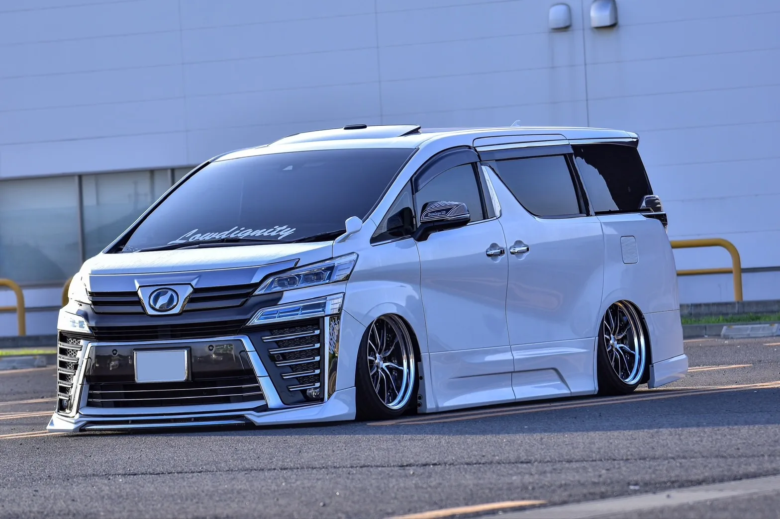 Work Lanvec LS10 on Toyota Vellfire AH30, photo 8